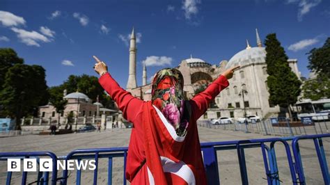 hagia sophia turkey turns iconic istanbul museum into mosque bbc news