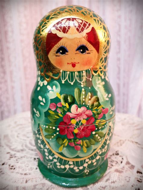 Vintage Russian Nesting Dolls Matryoshka Dolls Emerald