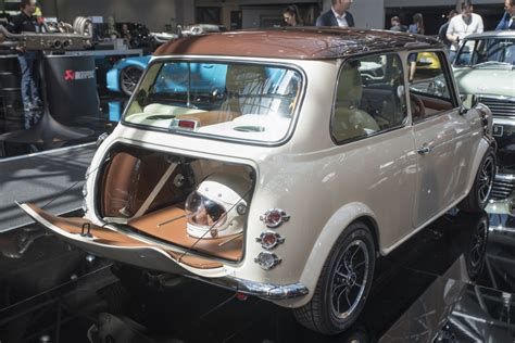 onlangs presenteerde david brown automotive zn tweede model deze keer geen coupe met klassieke