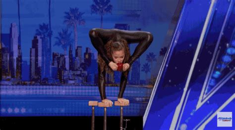Americas Got Talent Sofie Dossi Is A Contortionist
