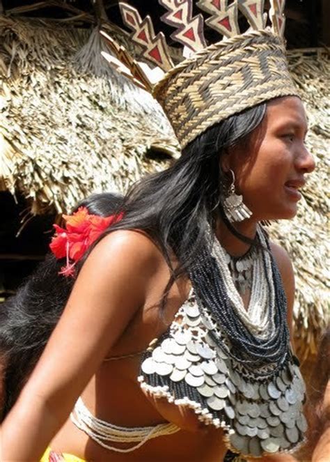indigenous woman of the embera panama find out more about the embera