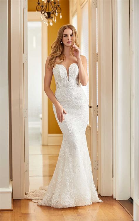 Sleeveless Square Neck Beaded Lace Fit And Flare Wedding