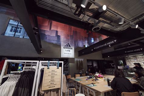 adidas  imagines  retail experience   oxford street flagship store retail
