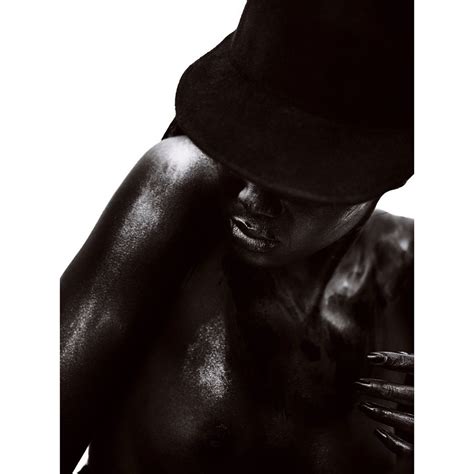 Duckie Thot Topless Thefappening