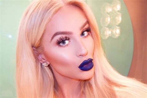 Transgender Blogger Gigi Gorgeous Was Detained In Dubai For