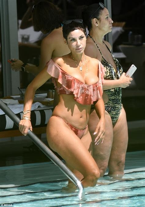 nicole murphy 50 flaunts her amazing bikini body in