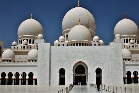 sheikh zayed mosque  photo image asia middle east united arab emirates images  photo