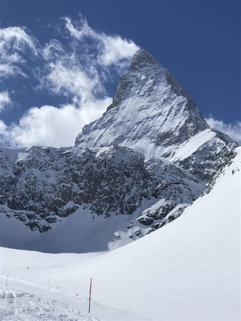 view   matterhorn  zermatt switzerland ski resort rskiing