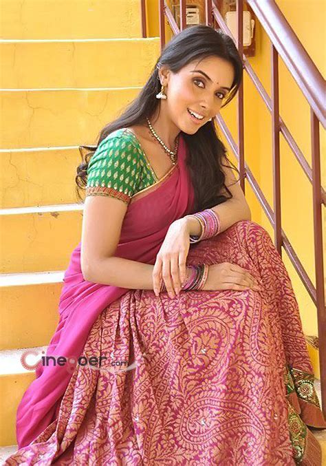 Asin Gallery Asin Stills Tamil Actress Asin Photos Telugu Actress