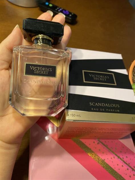 Victoria Secret Scandalous Dare Eau De Parfum 1 7 Fl Oz Ebay