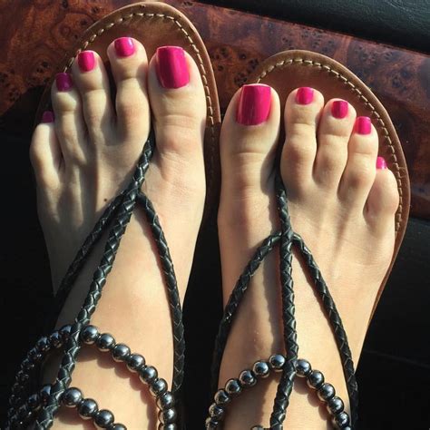 pin by marcus darling on beautiful feet gorgeous feet pink toes