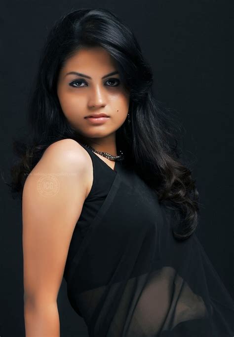 hot indian actress in sexy black saree welcomenri