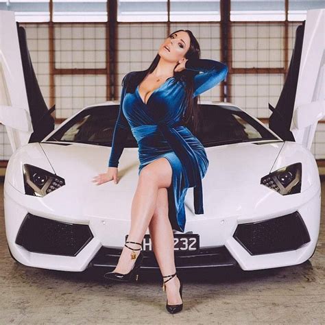 angela white bio wiki age net worth figure height pics