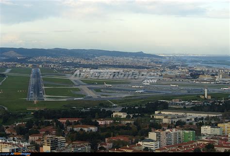 lisbon airport large preview airteamimagescom