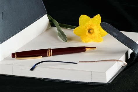 journaling  beginners benefits tips  keeping  journal