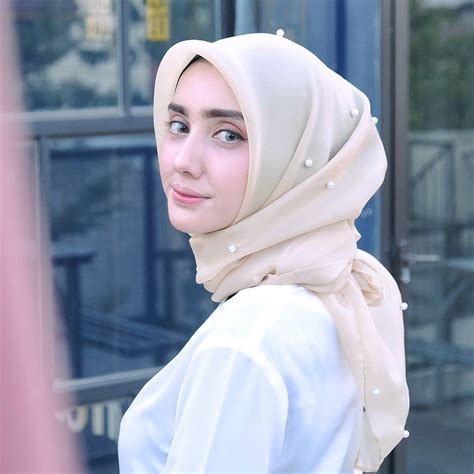 Kumpulan Foto Cewek Jilbab Cantik Dan Manis Untuk Dp Bbm
