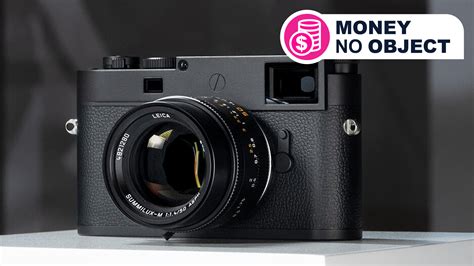 this extremely expensive leica camera only shoots pictures in black