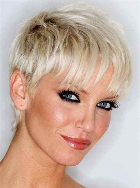 55 plus hairstyles 55 beautiful short hairstyles for plus size women