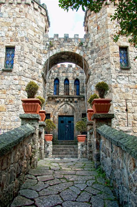 billbo castle entrance  austriaangloalliance