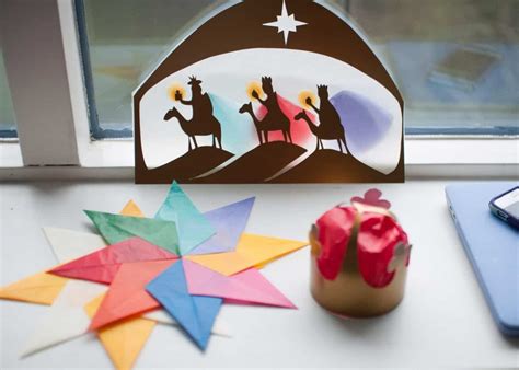 epiphany activities  ideas creative ways  celebrate  season