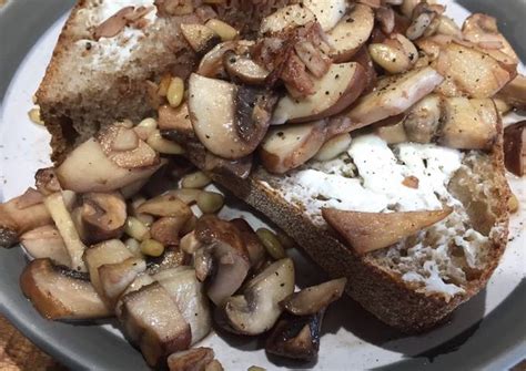 quick mushroom lunch recipe  sam meadley cookpad