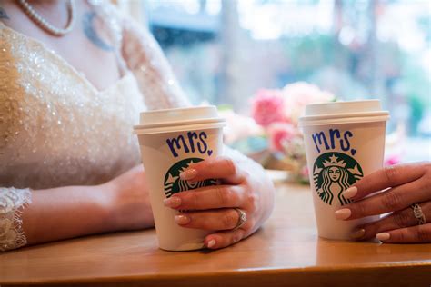 strangers help brides marry at starbucks after wedding fell through