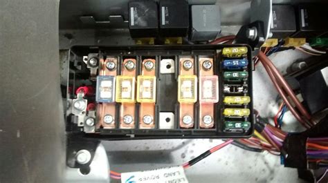 defendernet view topic battery junction box missing fuse