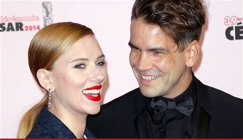 Scarlett Johansson 5 Months Pregnant