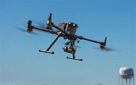 dji matrice  drone offers   hour  flight slashgear