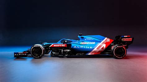 alpine unveils  formula  car wearing  striking blue red  white livery autoevolution