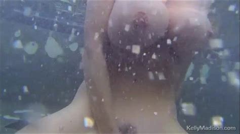 kelly madison takes her massive tits underwater xvideos