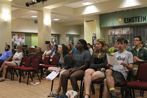 Lecture Speaks On Hook Up Culture And Sex The Baylor Lariat