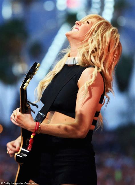 ellie goulding gives another energetic coachella