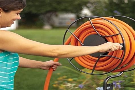 Best Garden Hose Reel For 2022 You Ll Love Review And Tips