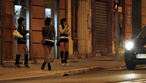 Les Personnes Prostituées Ont Besoin De Droits Pas De Considérations