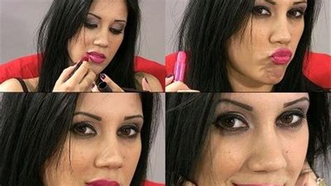 Model Flirt Uk Vikki Lipstick Kisses Pouting 640 X 480