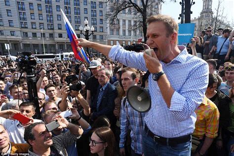 Russian Opposition Leader Navalny Detained Amid Putin Protests Daily