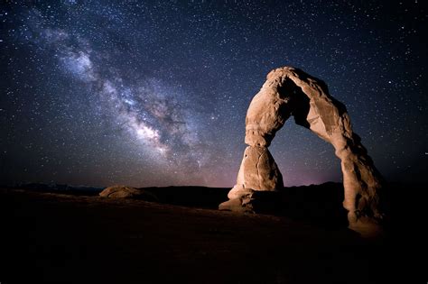 weeks  travel  stars  utahs delicate arch night sky photography national