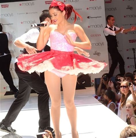 Ariana Grande Upskirt Performance ~ Disney Star Universe