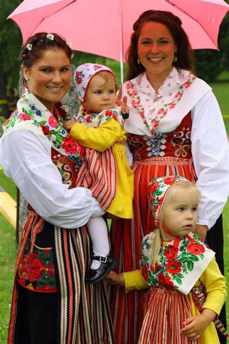 Leksandsdräkt Folkdräkt Traditional Swedish Folk Costume Swedish