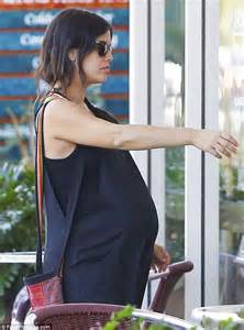 Heavily Pregnant Rachel Bilson Shops For Household Essentials With
