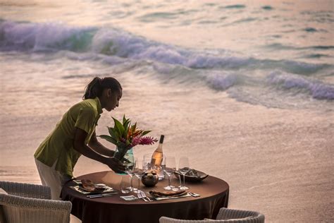 top  luxury resorts  hotels   seychelles luxuryhoteldeals