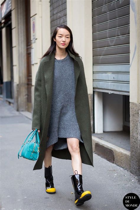 how to wear army green like a street style star model