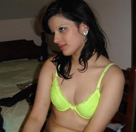 Xxx 57 Indian Gujarati Bhabhi Aunty Nude Porn Pics Naked