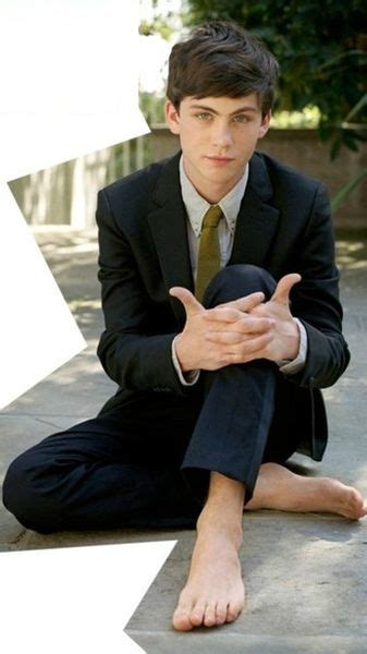 logan lerman logan lerman male feet logan