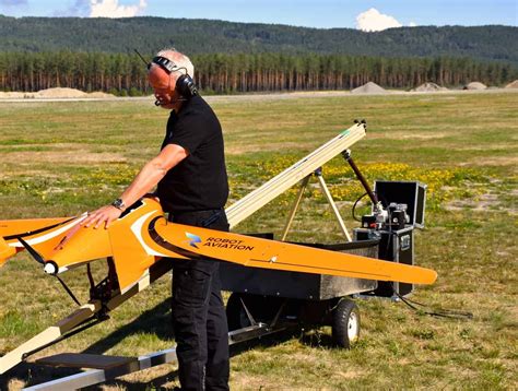 skyrobot fx fixed wing uav catapult launched medium range fixed