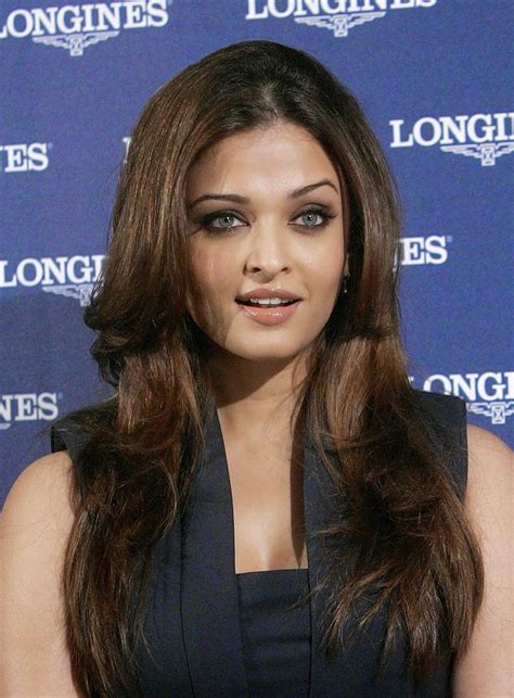 high quality bollywood celebrity pictures aishwarya rai looks absolutely flawless at longines