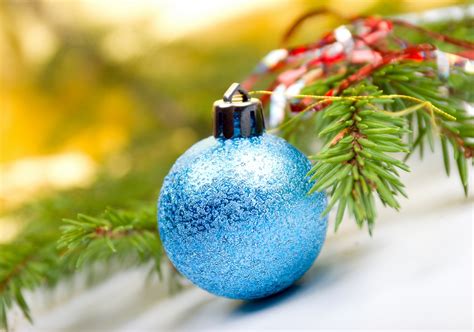 blue christmas ornaments pictures