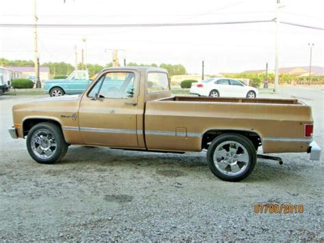 rust  square body chevrolet   reg cab long bed custom deluxe wd classic