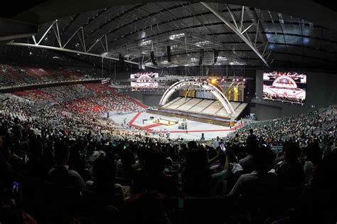 philippine arena bigger  moa arena abs cbn news